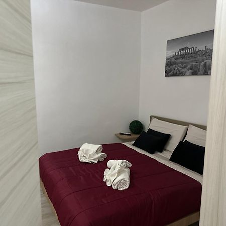 Centro-Archimede Rooms Castelvetrano Extérieur photo